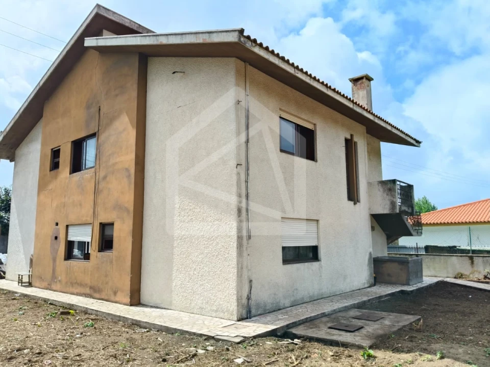 Moradia T3 para Venda em Santa Maria de Lamas Foto 2