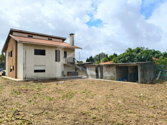 Moradia T3 para Venda em Santa Maria de Lamas Foto 1