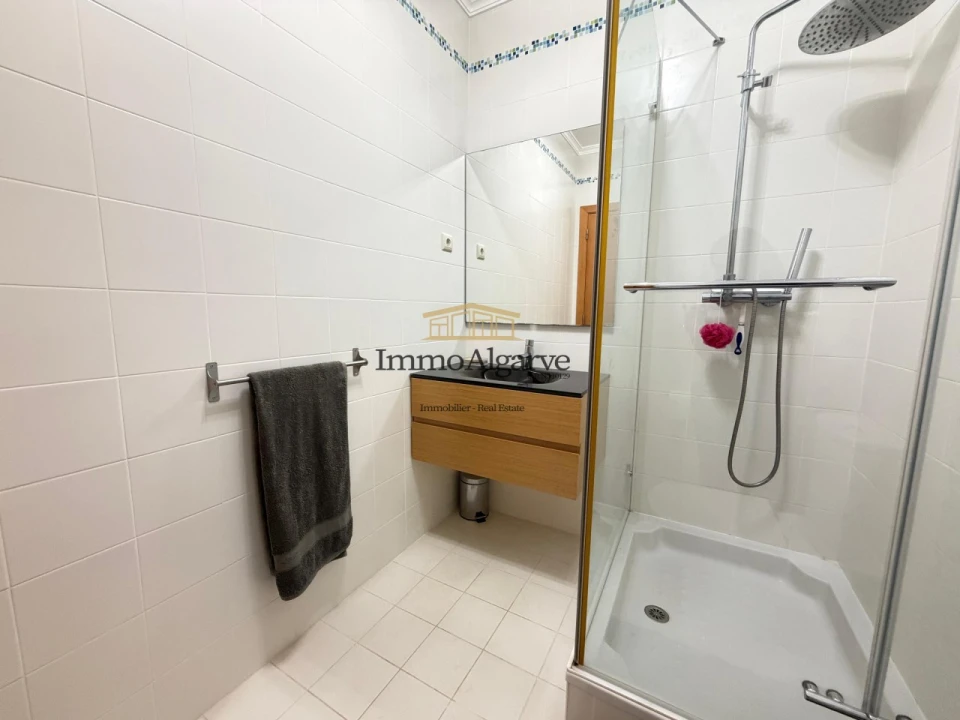 Apartamento T2 para Venda em Albufeira e Olhos de Água Foto 25