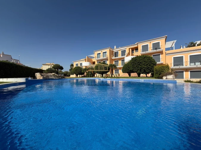 Apartamento T2 para Venda em Albufeira e Olhos de Água Foto 1