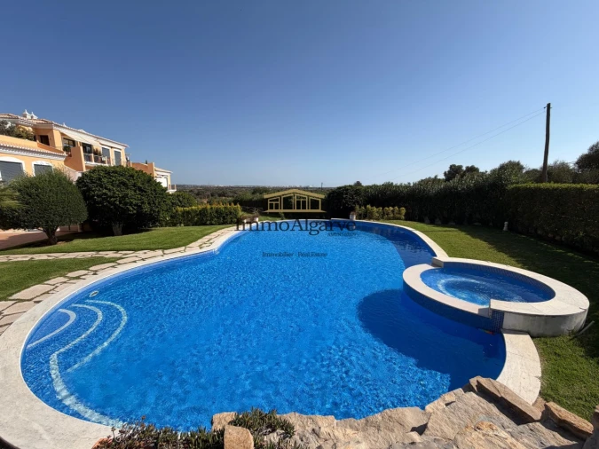 Apartamento T2 para Venda em Albufeira e Olhos de Água Foto 28