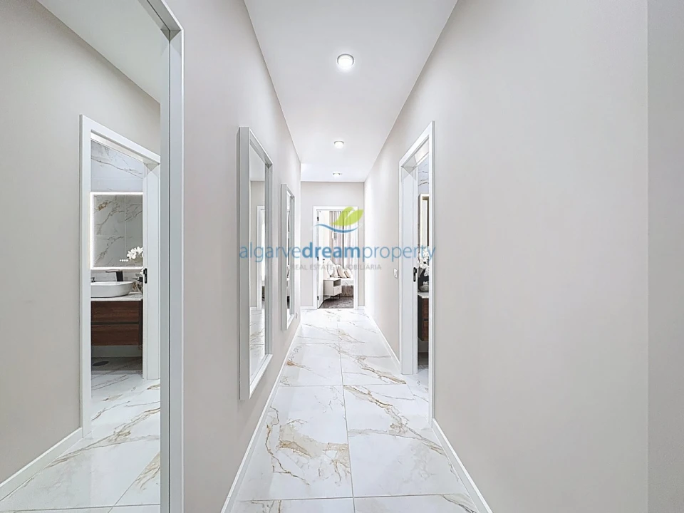 Apartamento T2 para Venda em Armação de Pera Foto 14