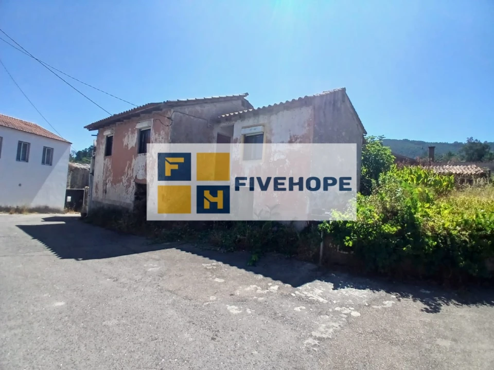 Moradia T3 para Venda em Lousã e Vilarinho Foto 1