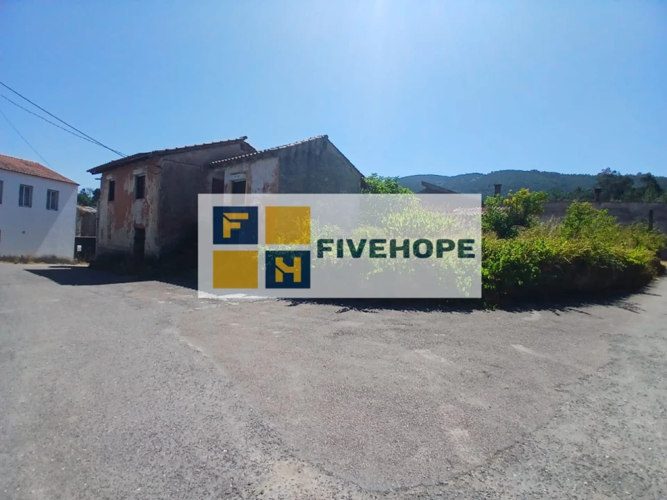 Moradia T3 para Venda em Lousã e Vilarinho Foto 2