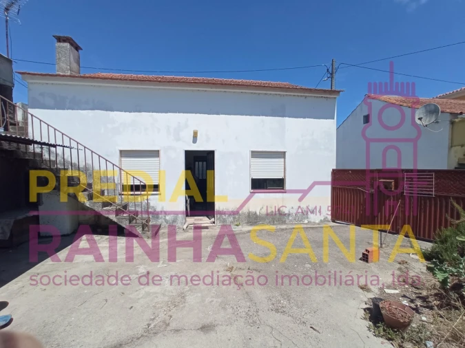 Moradia T2 para Venda em Santo Varão Foto 3