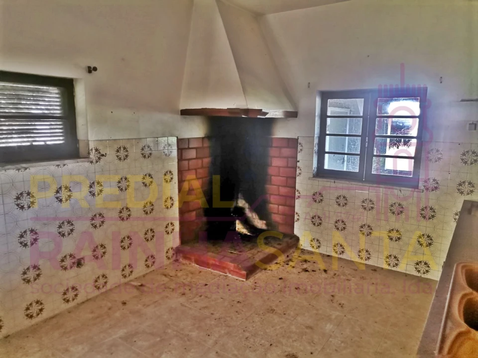 Moradia T5 para Venda em Cernache Foto 8