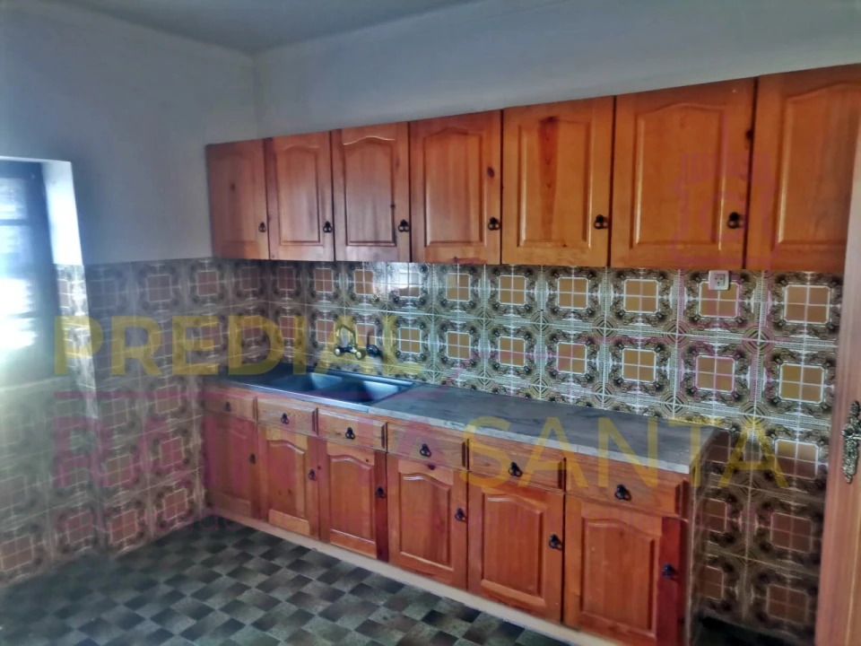 Moradia T5 para Venda em Cernache Foto 16