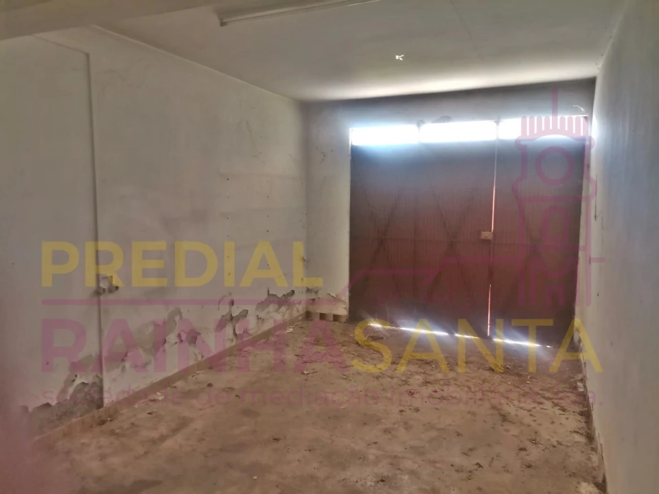 Moradia T5 para Venda em Cernache Foto 29