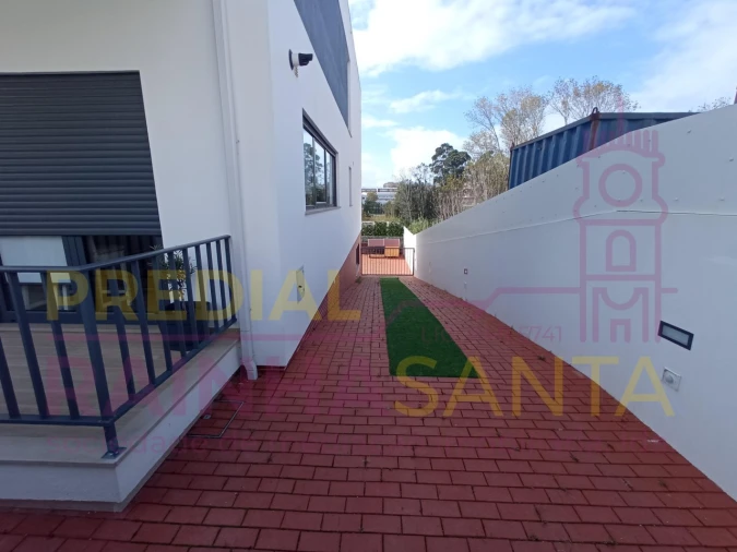 Moradia T4 para Venda em Tavarede Foto 6