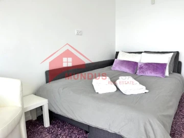 Apartamento T1 para Venda em Sesimbra (Santiago)