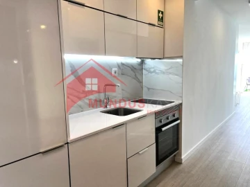 Apartamento T1 para Venda em Sesimbra (Santiago)