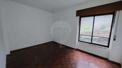 Apartamento T2 para Venda em Algueirão-Mem Martins