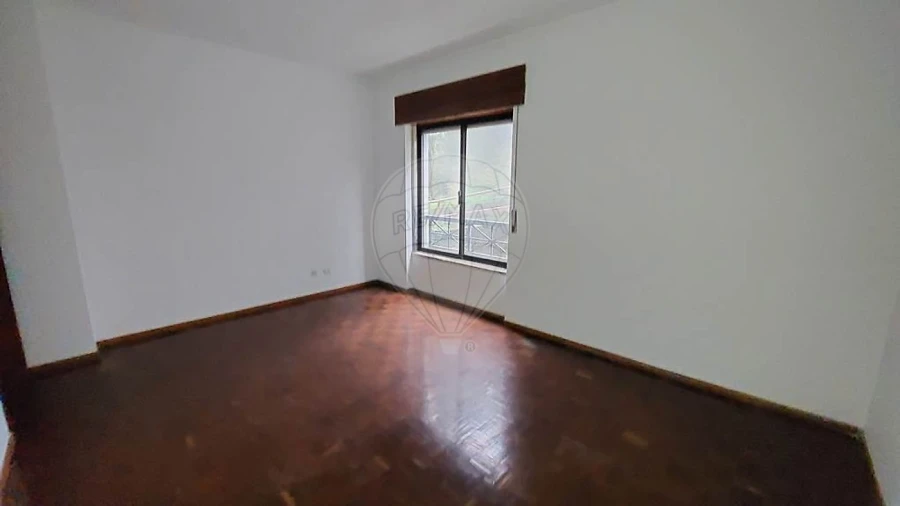 Apartamento T2 para Venda em Algueirão-Mem Martins Foto 5