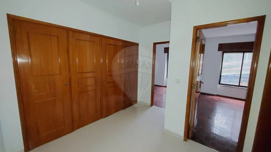 Apartamento T2 para Venda em Algueirão-Mem Martins Foto 7