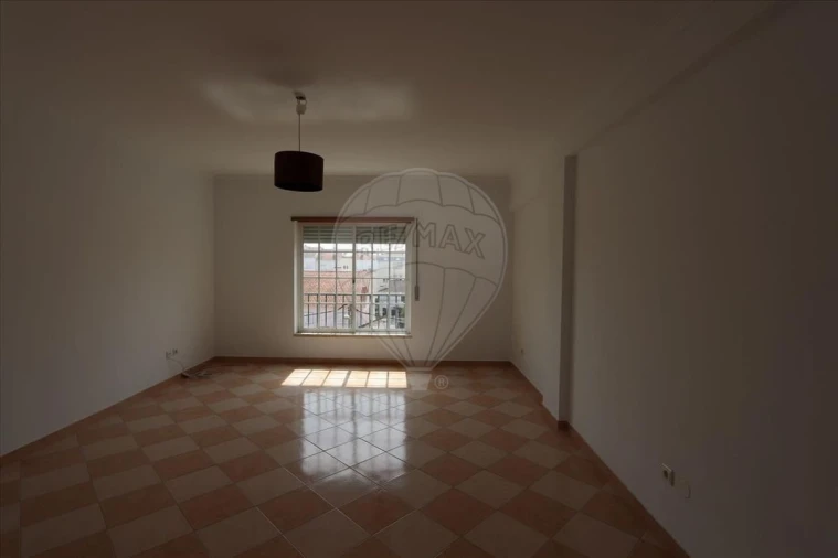 Apartamento T2 para Venda em Quinta do Conde Foto 7