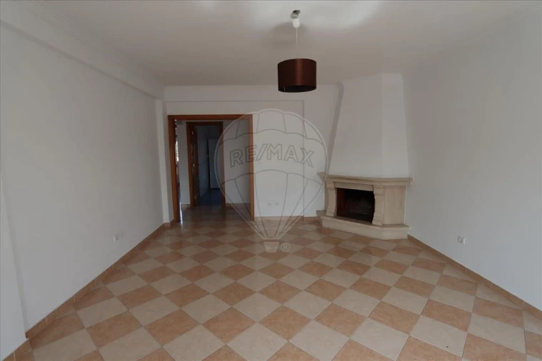Apartamento T2 para Venda em Quinta do Conde Foto 2