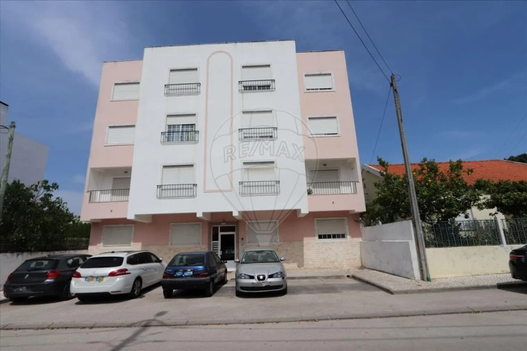 Apartamento T2 para Venda em Quinta do Conde Foto 10