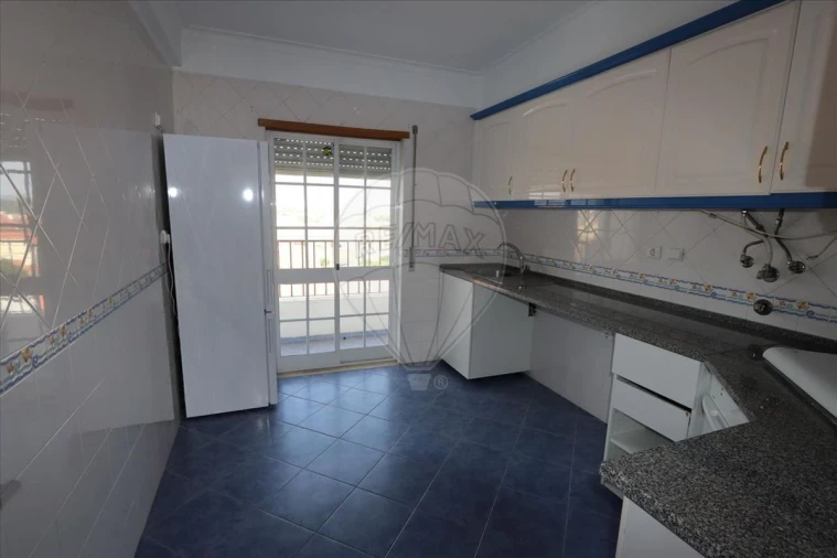 Apartamento T2 para Venda em Quinta do Conde Foto 12