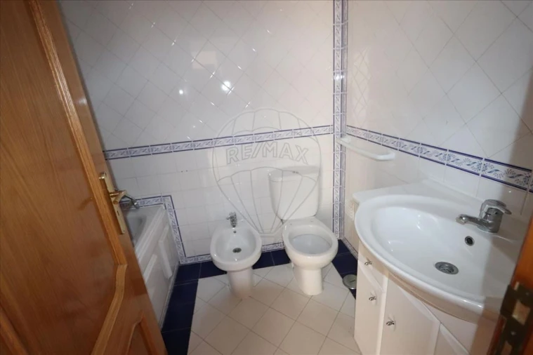 Apartamento T2 para Venda em Quinta do Conde Foto 5