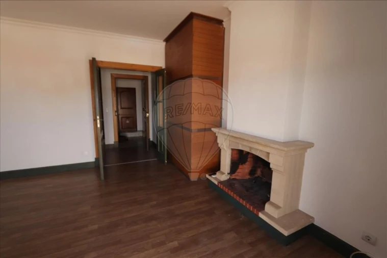 Apartamento T3 para Venda em Quinta do Conde Foto 4