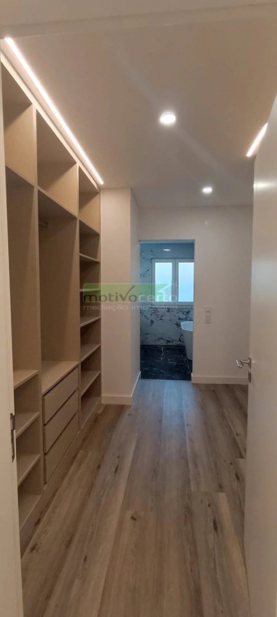 Moradia T4 para Venda em Charneca de Caparica e Sobreda Foto 12