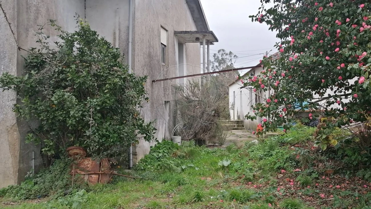 Moradia T3 para Venda em O. Azeméis, Riba-Ul, Ul, Macinhata Seixa, Madail Foto 7