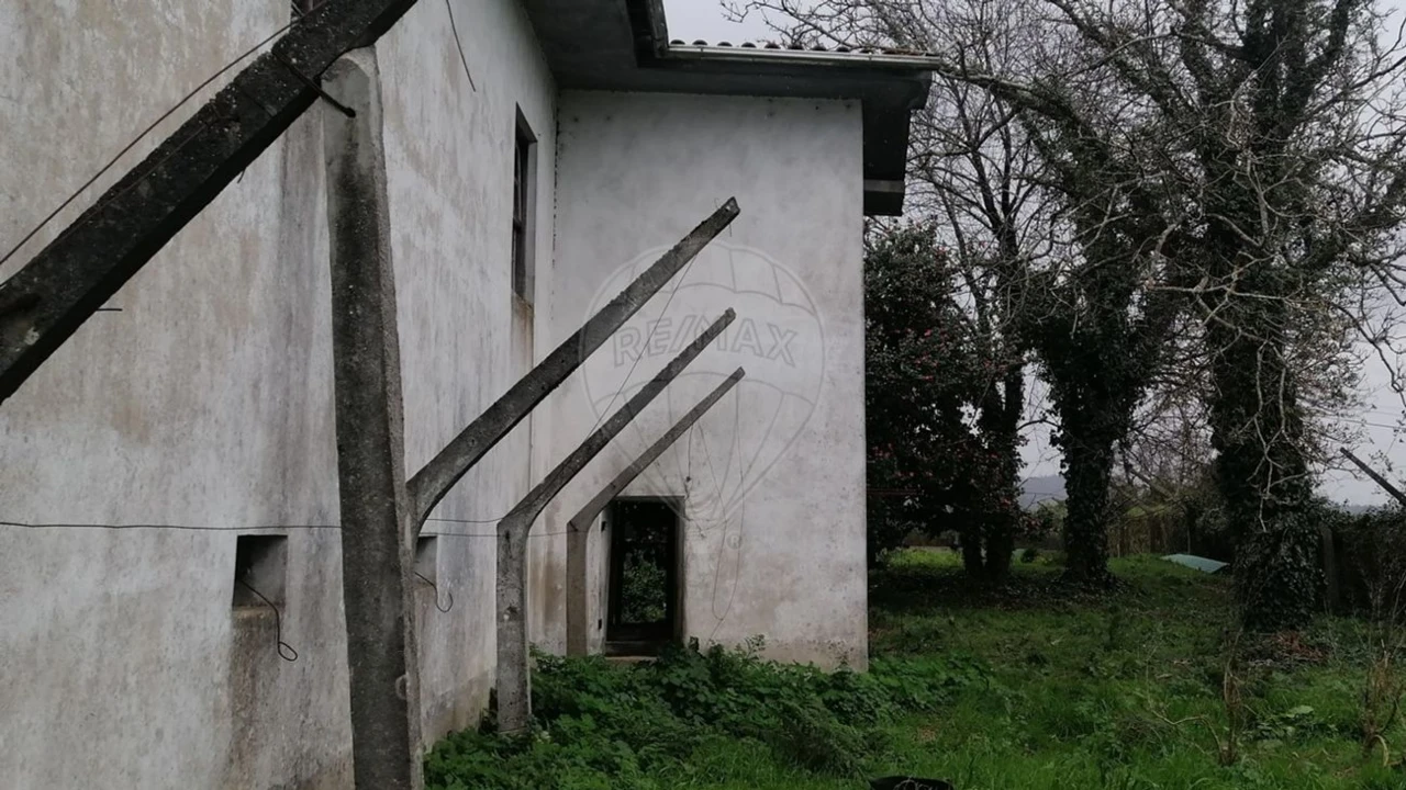 Moradia T3 para Venda em O. Azeméis, Riba-Ul, Ul, Macinhata Seixa, Madail Foto 12