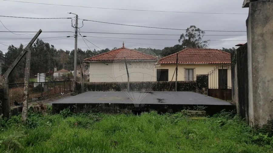 Moradia T3 para Venda em O. Azeméis, Riba-Ul, Ul, Macinhata Seixa, Madail Foto 10