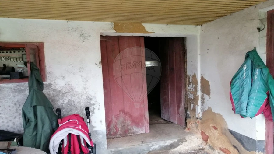 Moradia T3 para Venda em O. Azeméis, Riba-Ul, Ul, Macinhata Seixa, Madail Foto 48