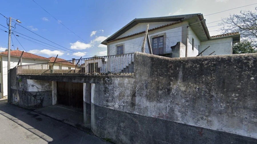 Moradia T3 para Venda em O. Azeméis, Riba-Ul, Ul, Macinhata Seixa, Madail Foto 1