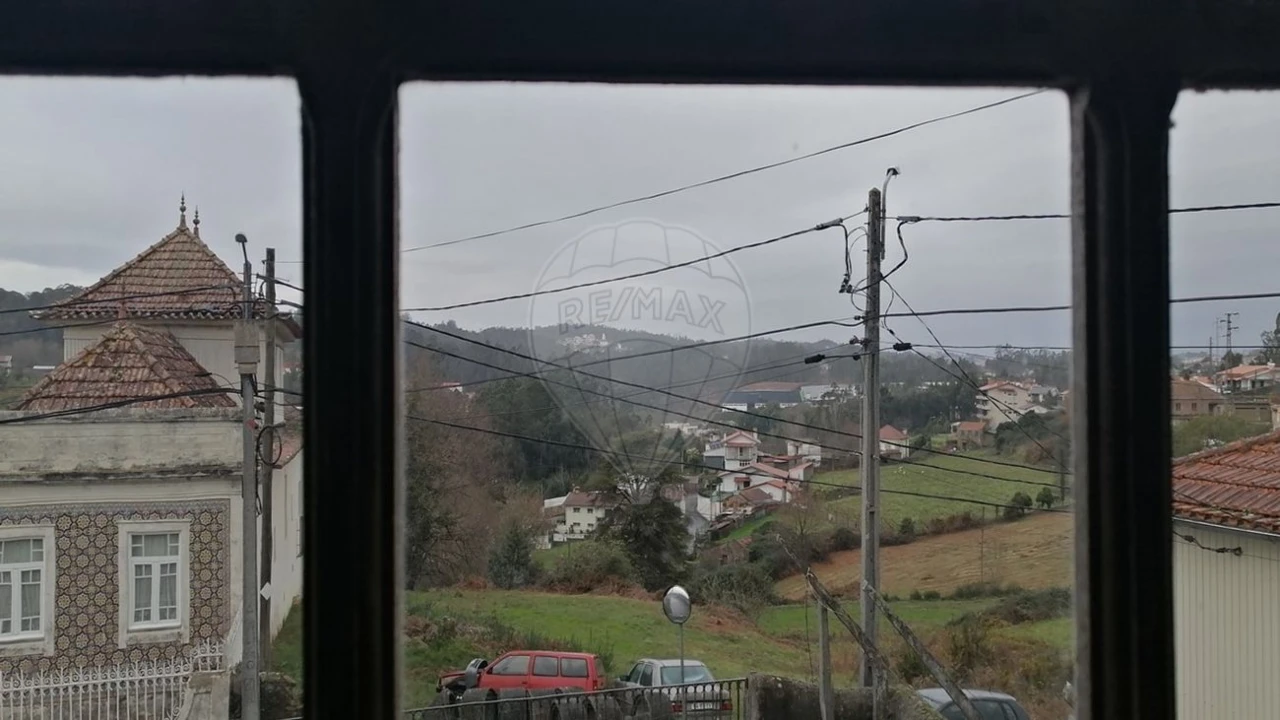 Moradia T3 para Venda em O. Azeméis, Riba-Ul, Ul, Macinhata Seixa, Madail Foto 33