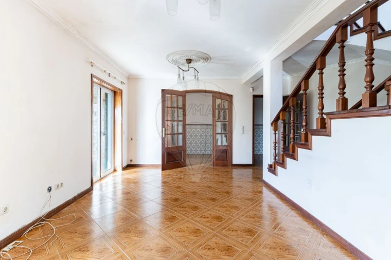 Moradia T4 para Venda em São Miguel do Souto e Mosteirô Foto 5