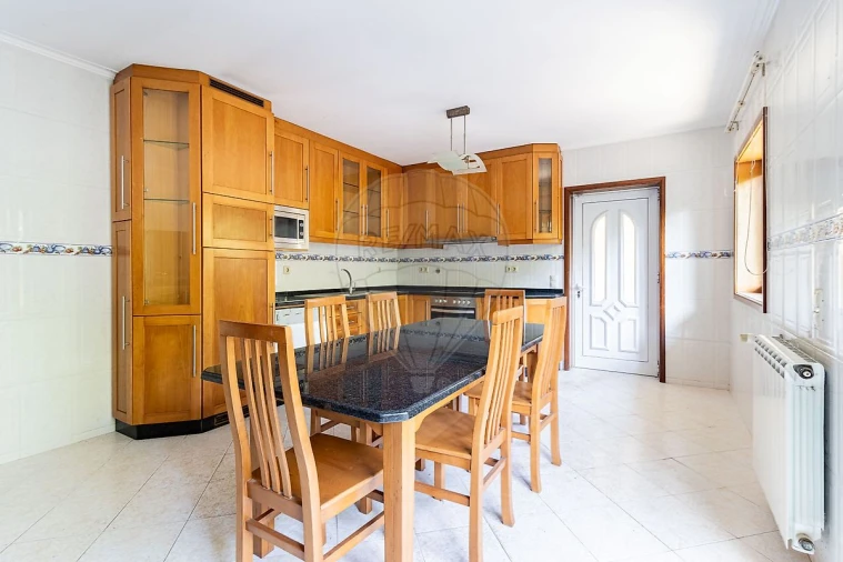 Moradia T4 para Venda em São Miguel do Souto e Mosteirô Foto 15