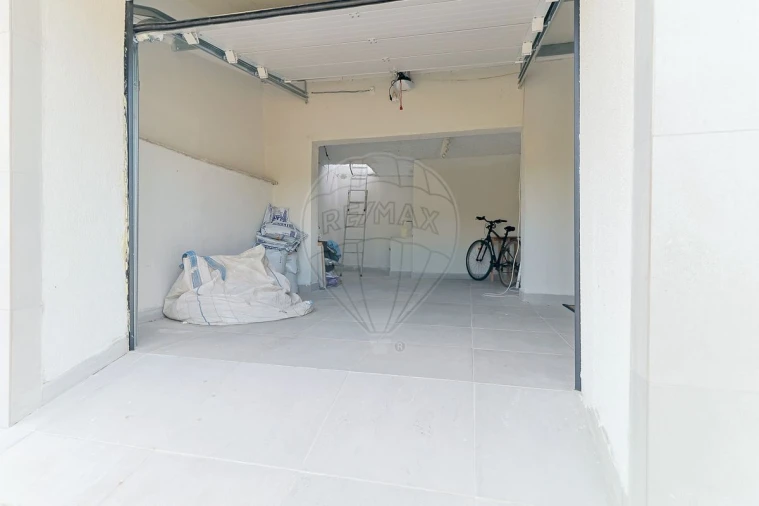 Moradia T1 para Venda em Vila Verde Foto 16