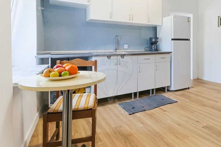 Moradia T1 para Venda em Vila Verde Foto 3