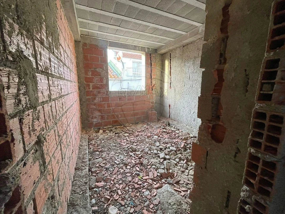 Moradia T6 para Venda em Vialonga Foto 29