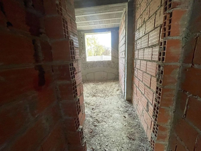 Moradia T6 para Venda em Vialonga Foto 13