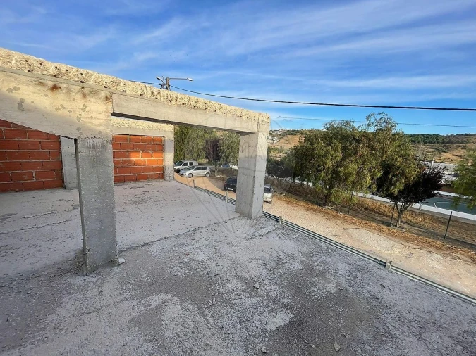 Moradia T6 para Venda em Vialonga Foto 19