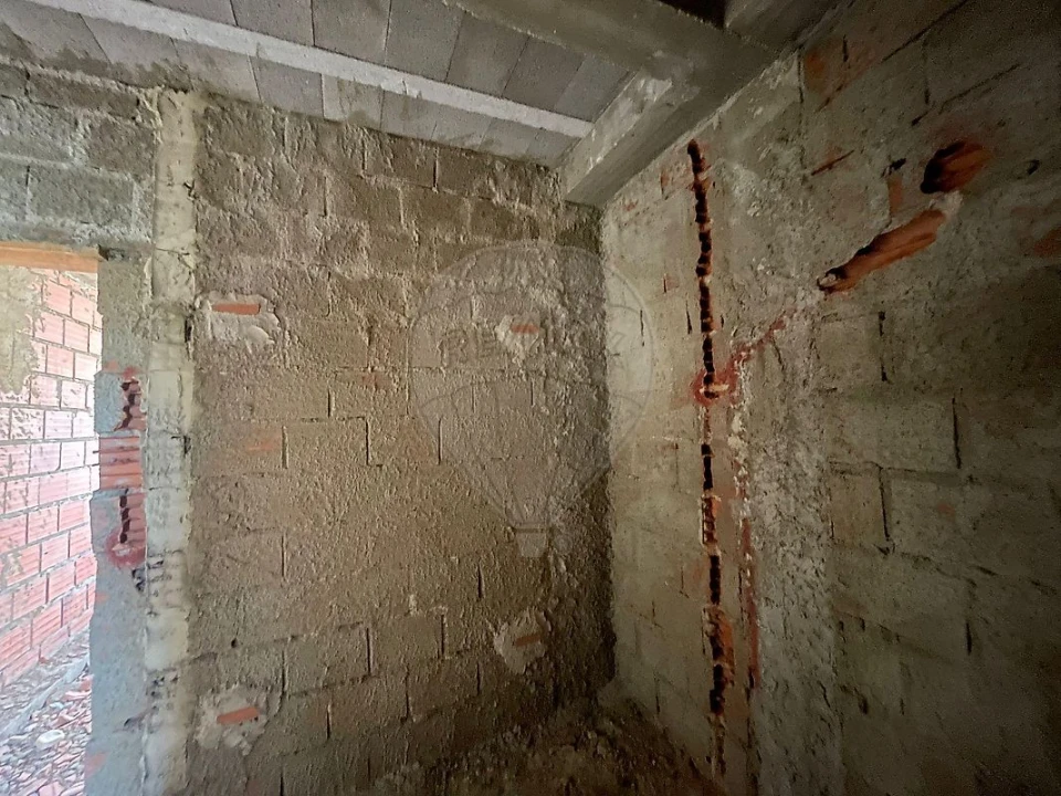 Moradia T6 para Venda em Vialonga Foto 31