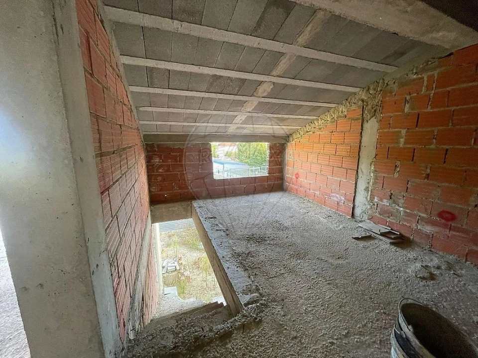 Moradia T6 para Venda em Vialonga Foto 24