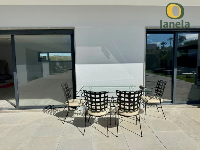 Moradia T3 para Venda em Quelfes Foto 15