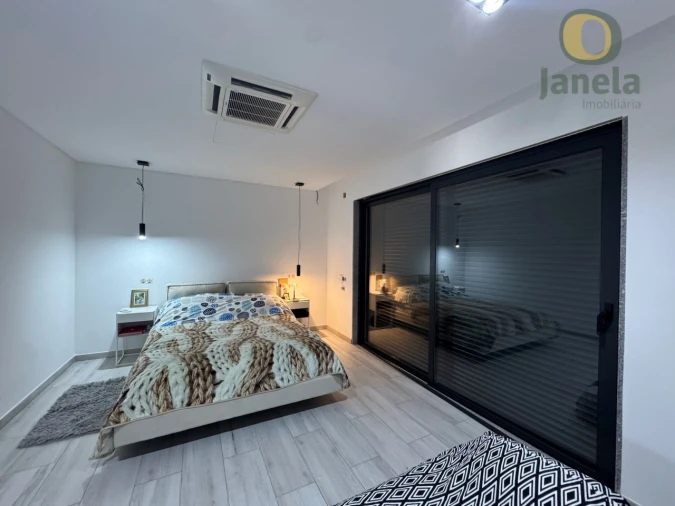 Moradia T3 para Venda em Quelfes Foto 30