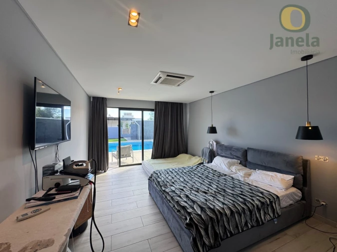 Moradia T3 para Venda em Quelfes Foto 33