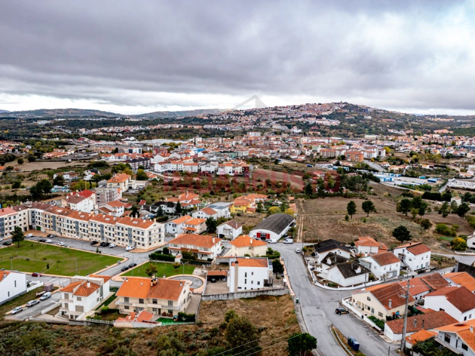 Terreno para Venda em Guarda Foto 6