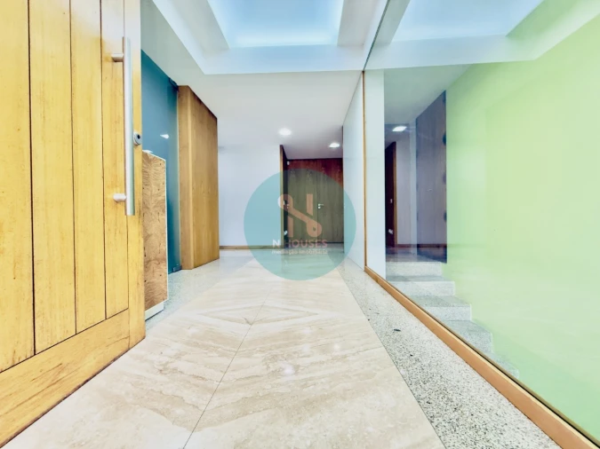 Moradia T5 para Venda em Santa Lucrécia de Algeriz e Navarra Foto 4