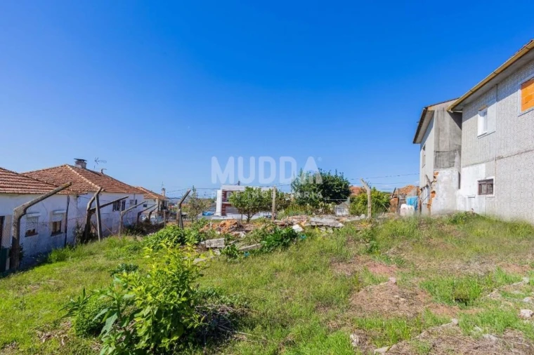 Moradia T2 para Venda em Arrifana Foto 18