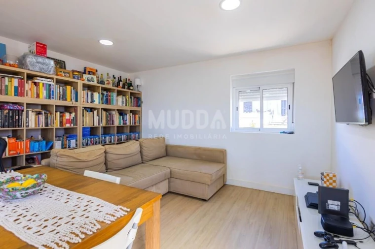 Moradia T2 para Venda em Arrifana Foto 4