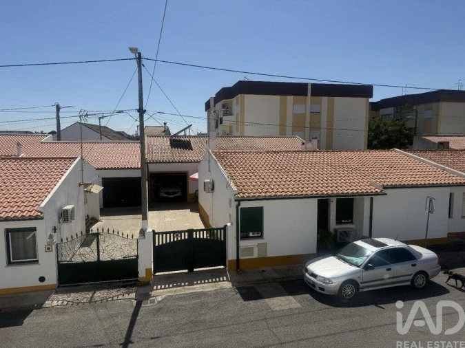 Apartamento T3 para Venda em Golegã Foto 19