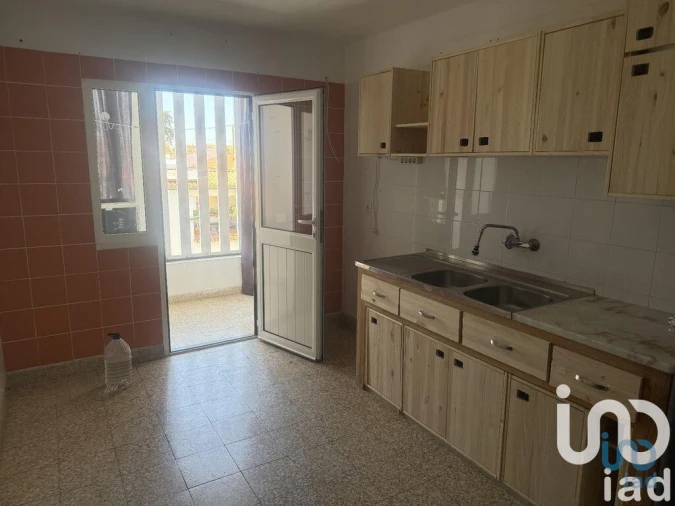Apartamento T3 para Venda em Golegã Foto 11