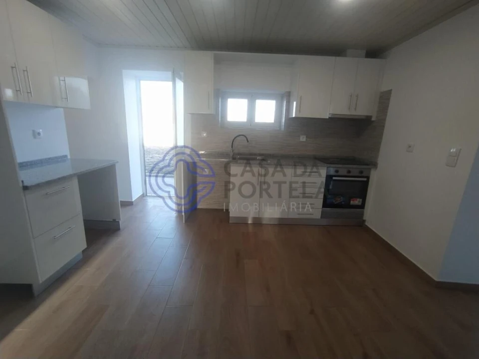 Moradia T2 para Venda em Sabacheira Foto 5
